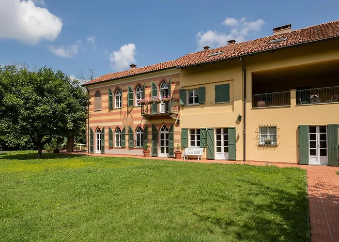 Margherita With Private Pool Racconigi